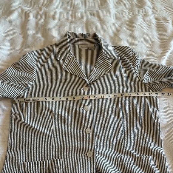 Spiegel Seersucker Lightweight Striped Blazer with Pockets - Picture 3 of 6